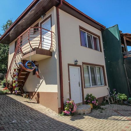 Apartmani Mishe Vevčani 外观 照片