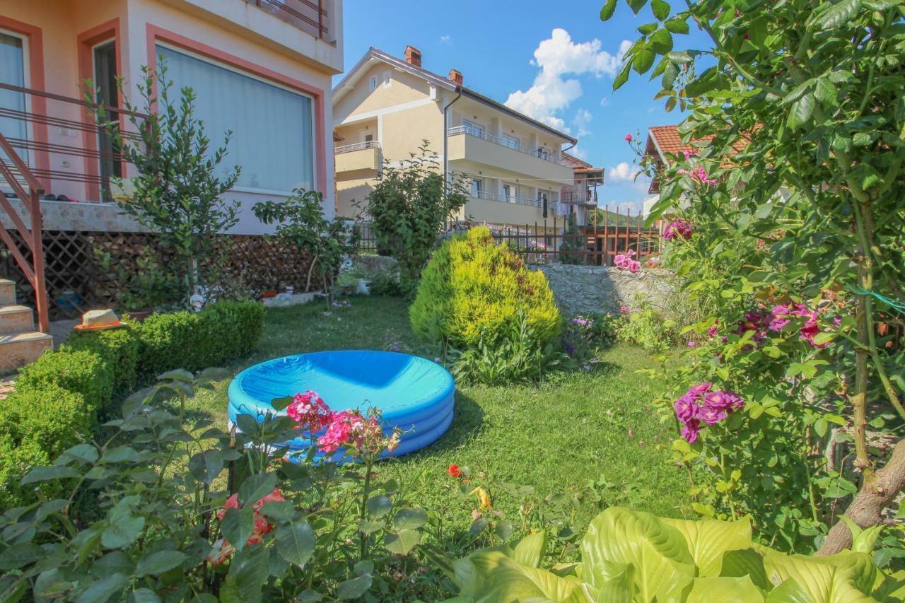 Apartmani Mishe Vevčani 外观 照片