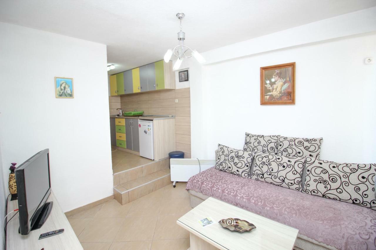 Apartmani Mishe Vevčani 外观 照片